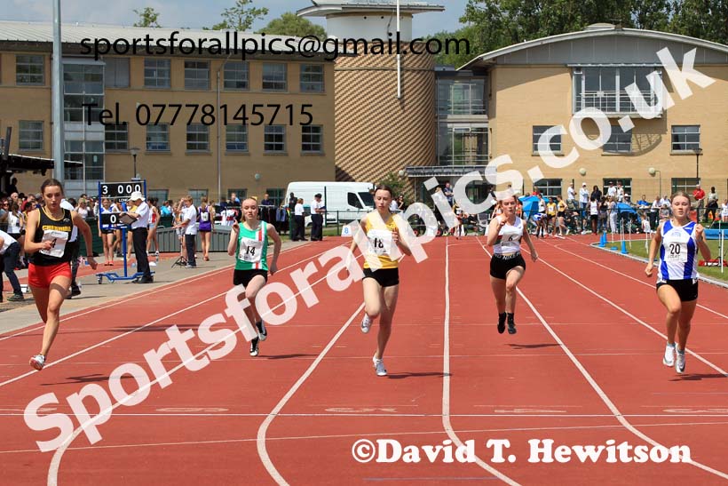 Womens Under-17s and Girls Under-15s 100 metres, 2022 Northern Inter Counties U17s and U15s Track and Field, York, Thursday, June 2nd. Photo: David T. Hewitson/Sports for All Pics